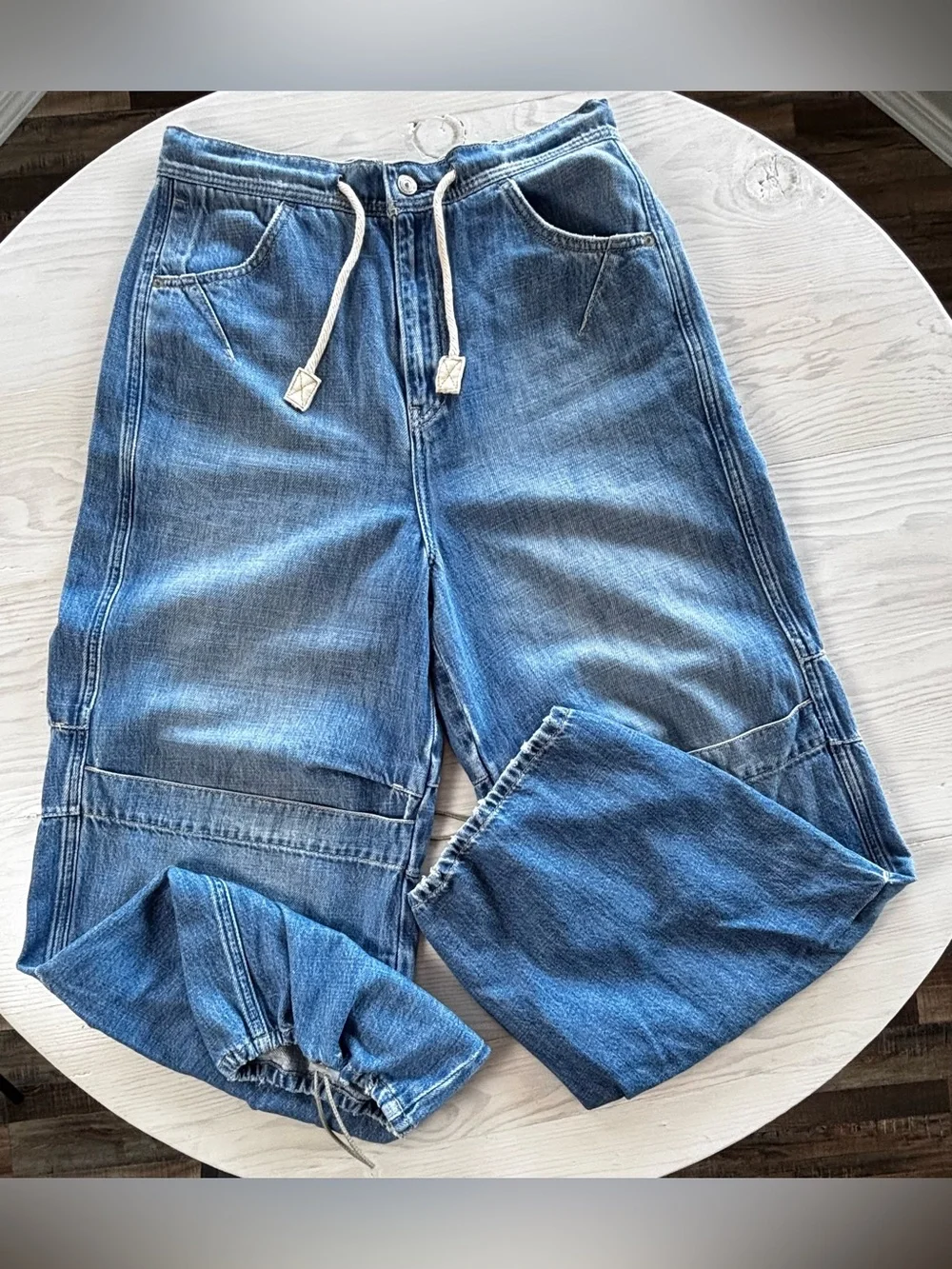Free People We The Free Logan Cinched Cargo Jeans (no size tag) Fits Medium